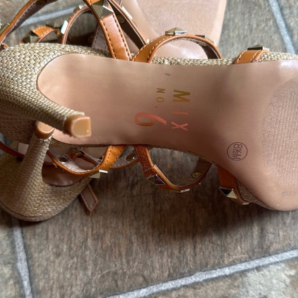Mix No. 6 Tan and Gold Strappy Heels - Picture 9 of 10